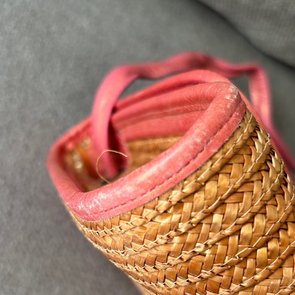 Elegant Coral Embossed Clutch - Picture 13 of 17